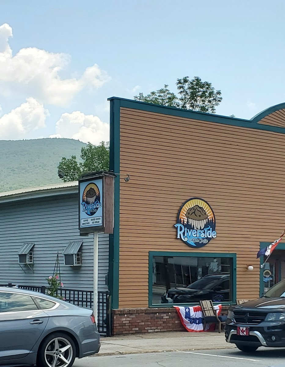 Riverside Coffee House